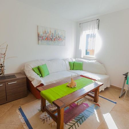 Apartman Mare Lovrečica Dış mekan fotoğraf
