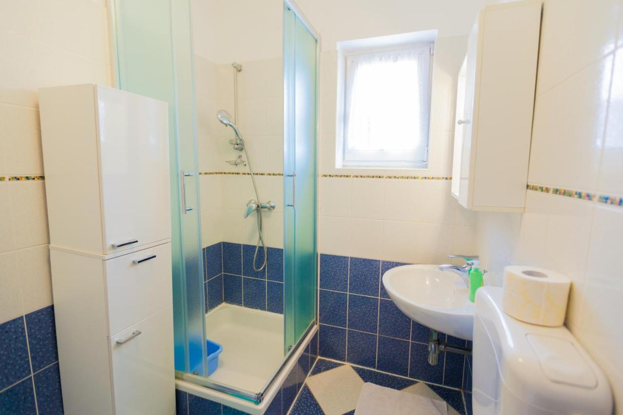 Apartman Mare Lovrečica Dış mekan fotoğraf