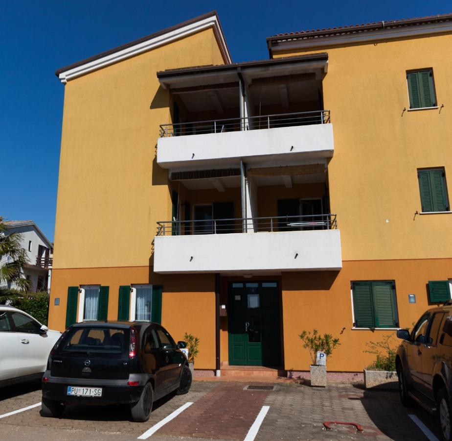 Apartman Mare Lovrečica Dış mekan fotoğraf